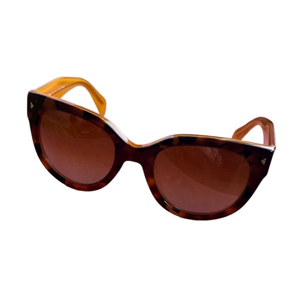 Authentic PRADA Havana Tortoise Sunglasses
SPR 17OS FAL - 121 / 54MM